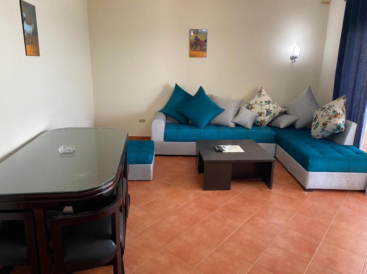 Porto Sokhna Pyramids Apartments With Sea View Families Only Ain Soukhna Exteriér fotografie